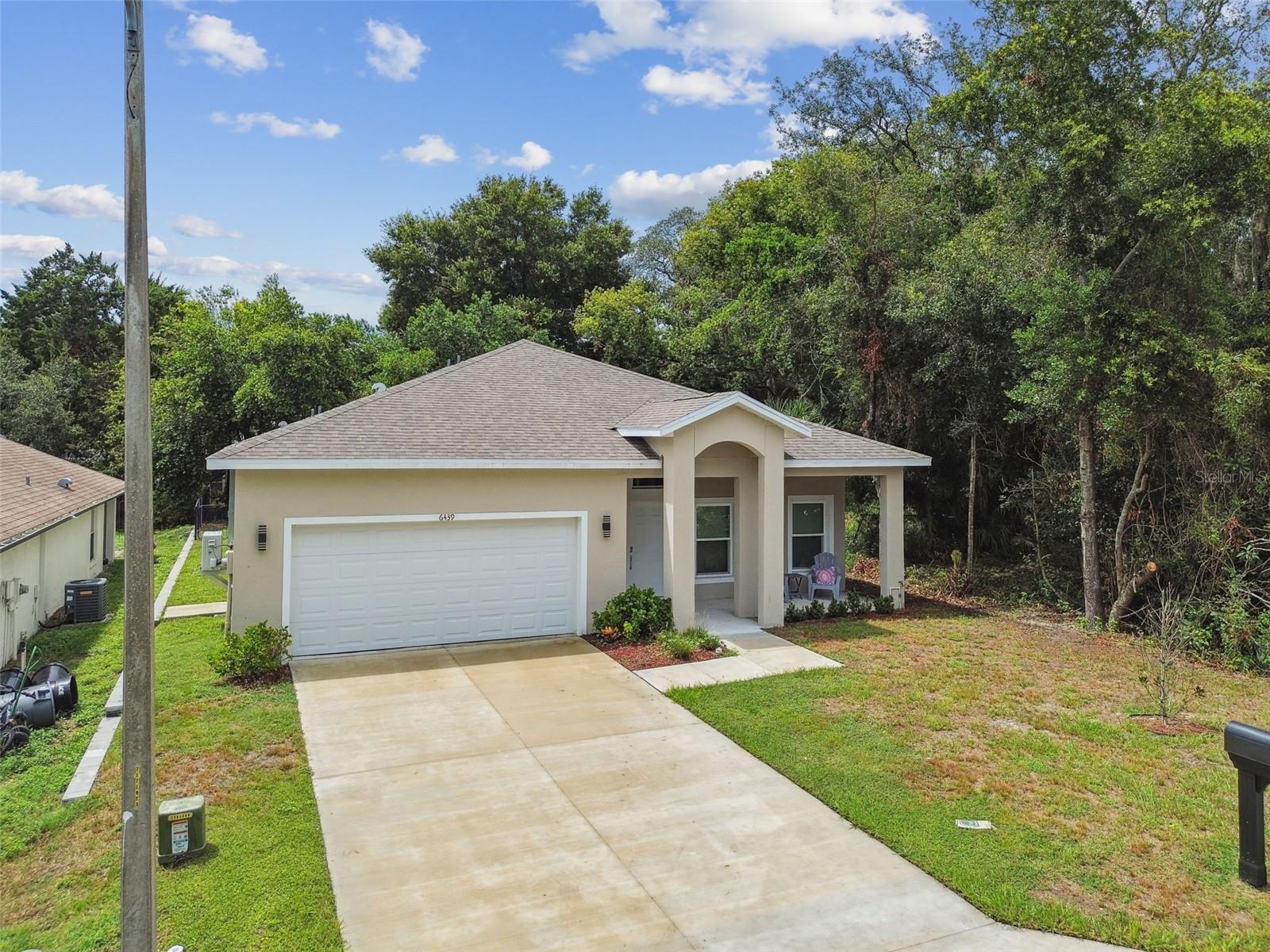 Listing photo id 72 for 6439 Taylor Court