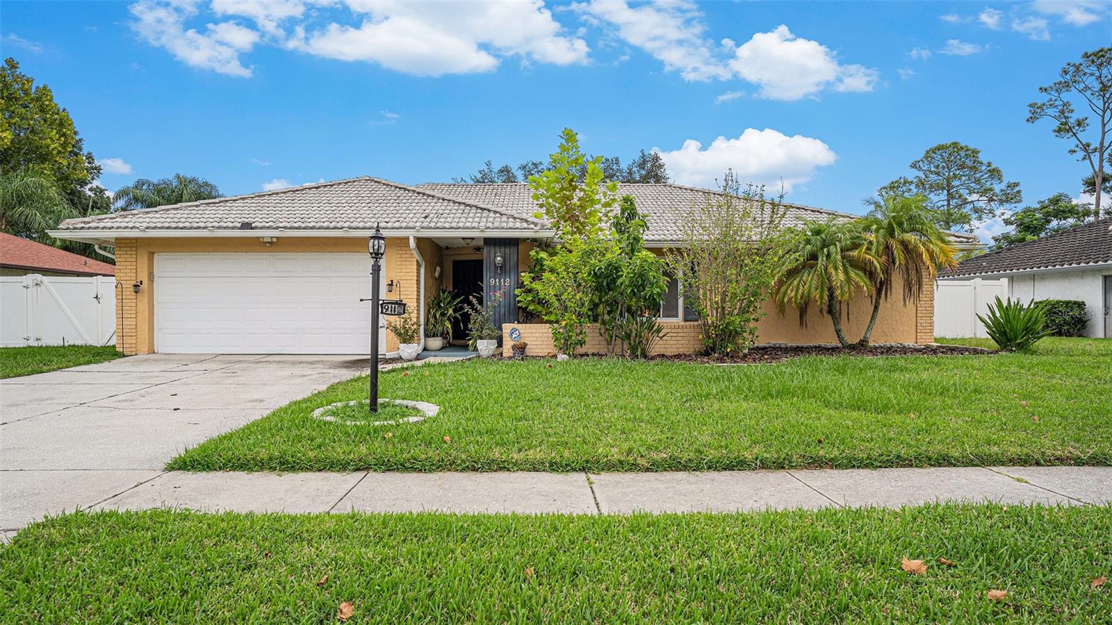 Details for 9112 Regents Park Drive, TAMPA, FL 33647