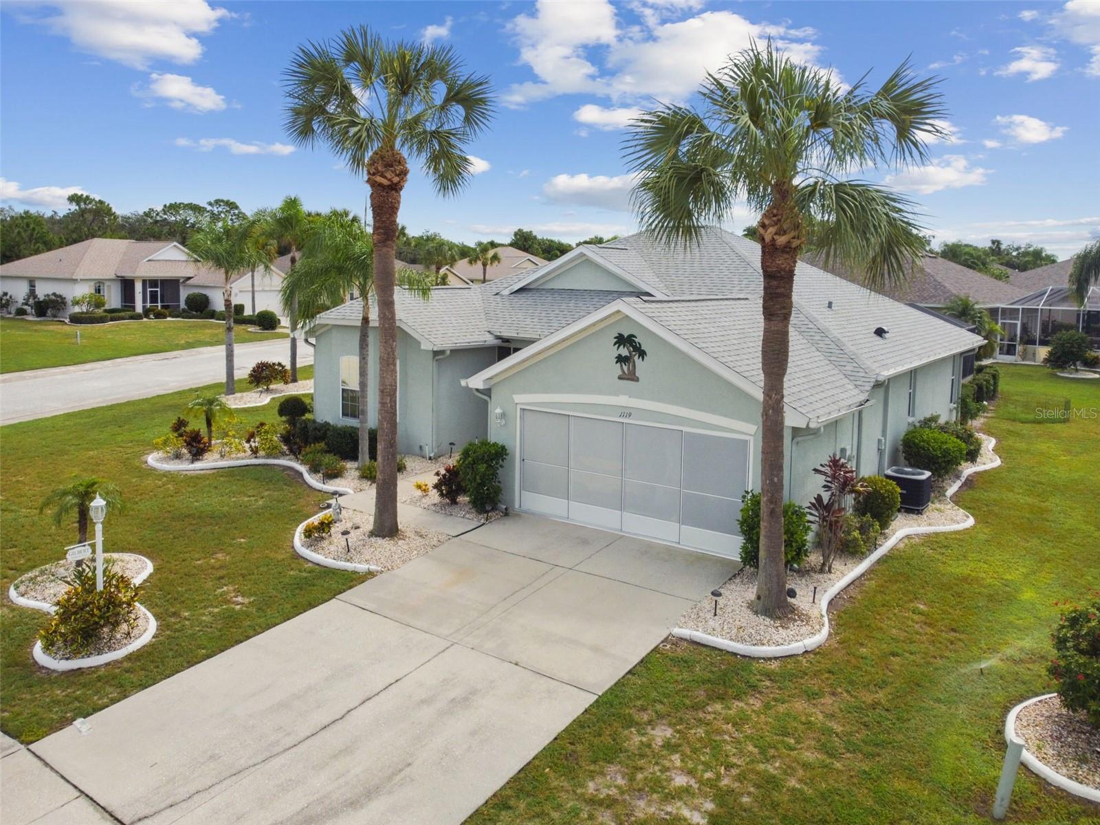 Listing photo id 56 for 1119 Villeroy Drive