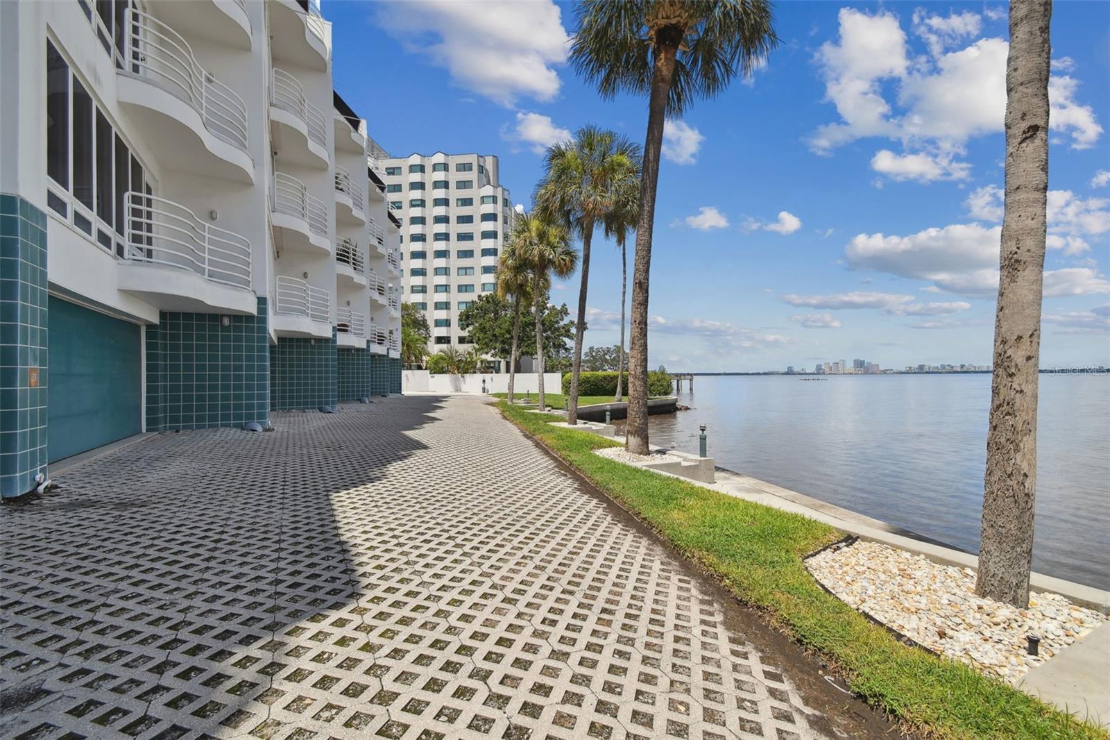 Details for 4950 Bayshore Boulevard 23, TAMPA, FL 33611