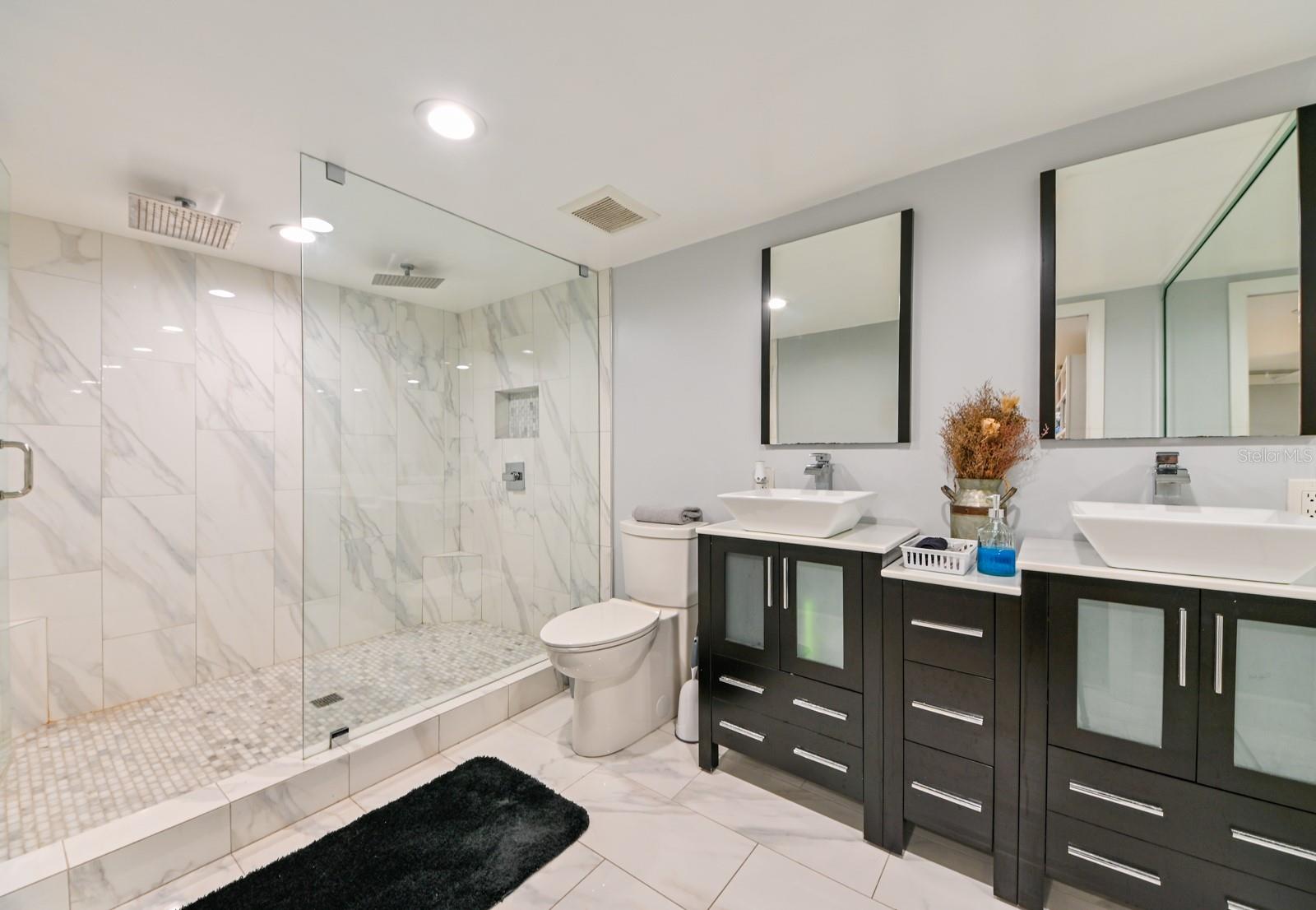 Listing photo id 25 for 4617 John Moore Road