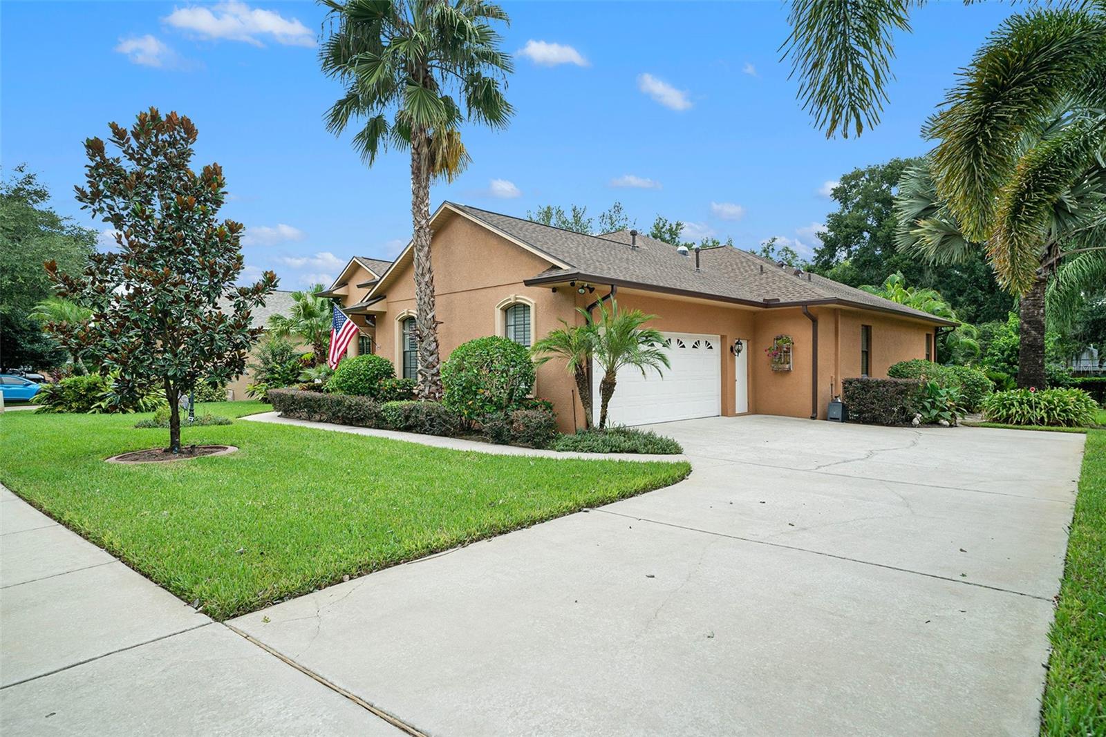 Listing photo id 26 for 824 Citrus Wood Lane