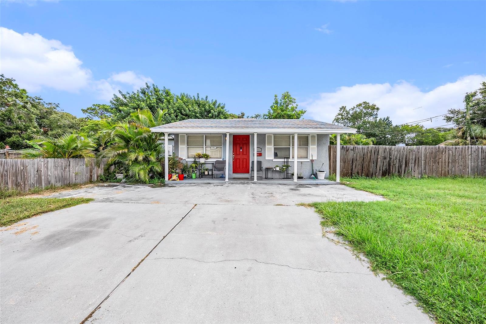 Details for 300 52nd Street S, Saint Petersburg, FL 33707