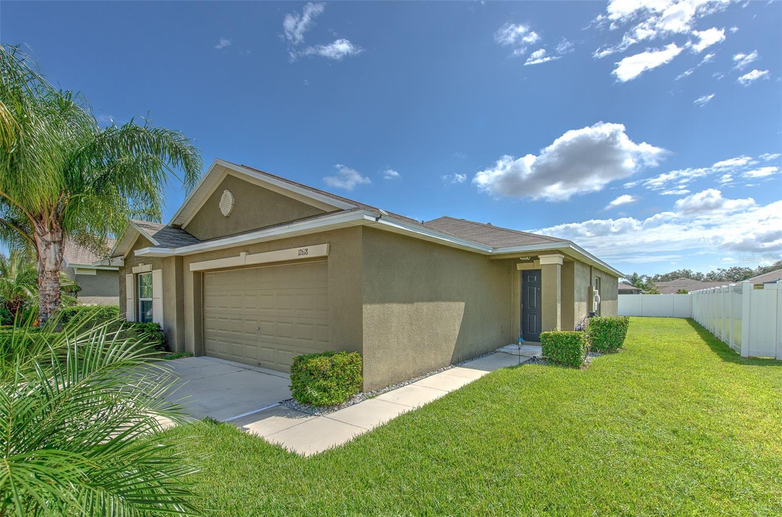 Listing photo id 30 for 12618 Sandpine Reserve Place