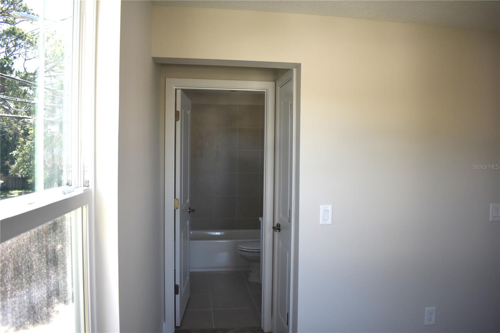 Image 18 of 19 For 759 48th Avenue N