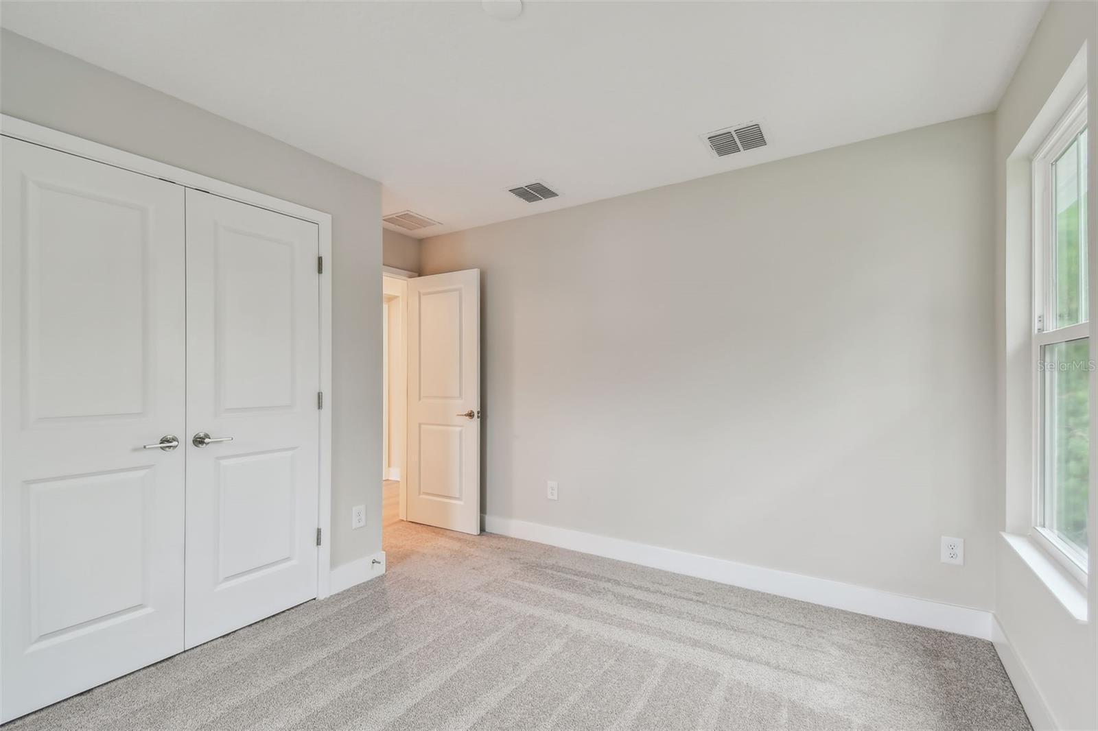Image 26 of 64 For 759 48th Avenue N