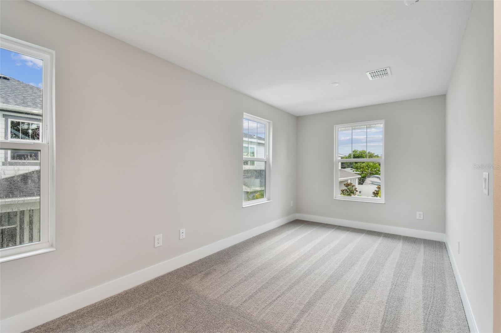 Image 49 of 64 For 759 48th Avenue N