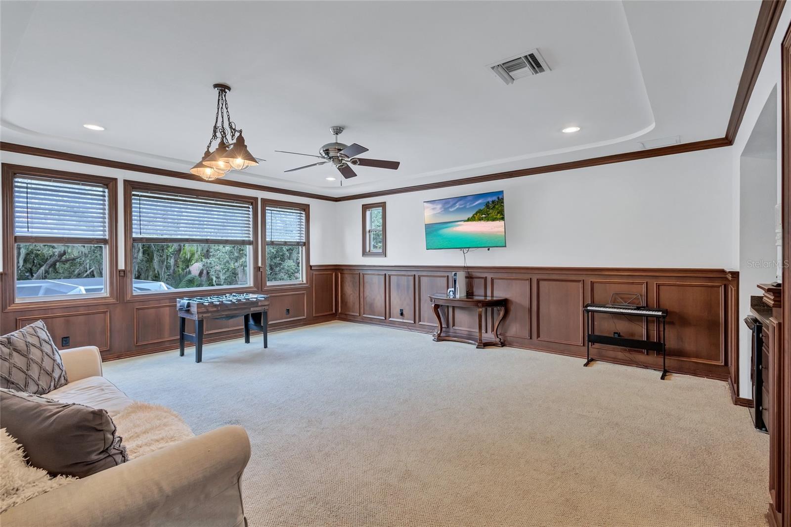 Listing photo id 26 for 16112 Ternglade Drive