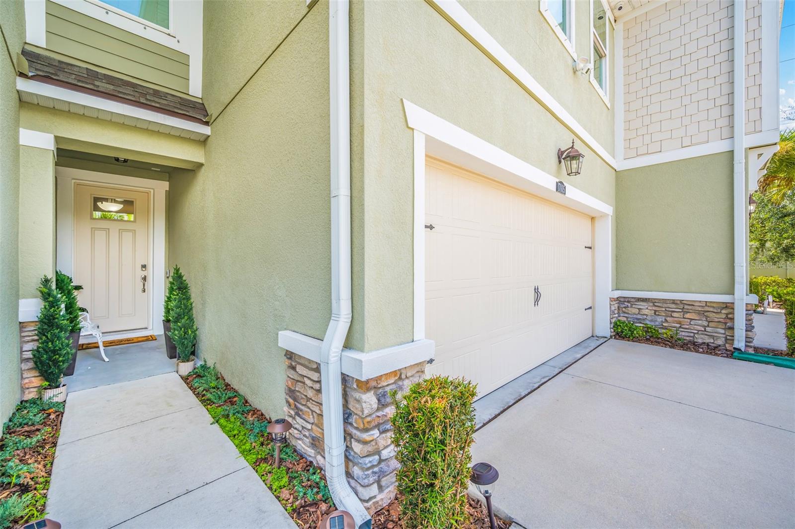 Listing photo id 0 for 17805 Stella Moon Place