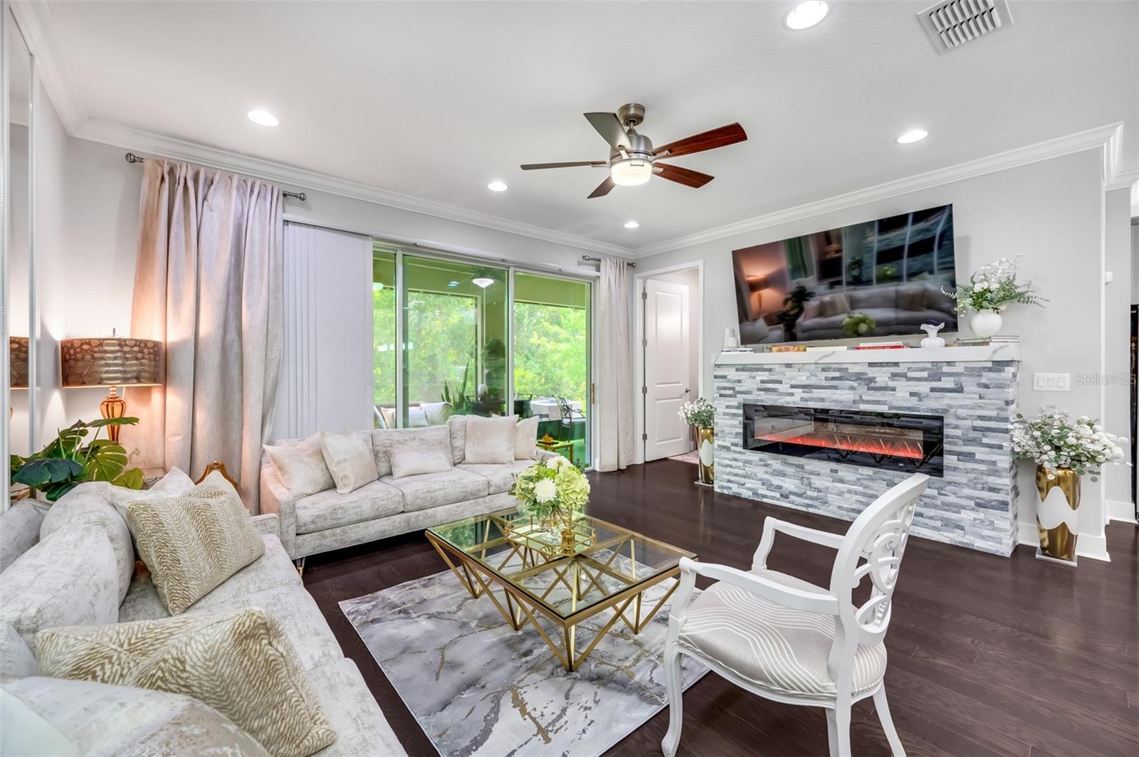 Listing photo id 7 for 17805 Stella Moon Place