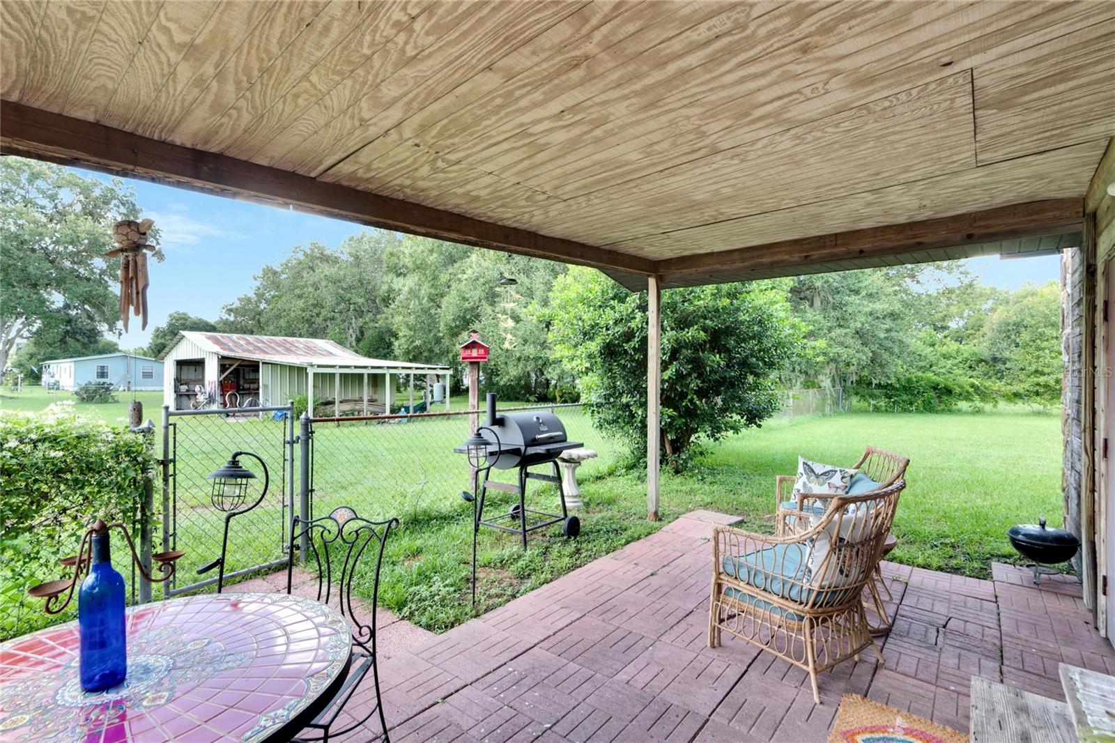 Listing photo id 45 for 1501 Trapnell Road