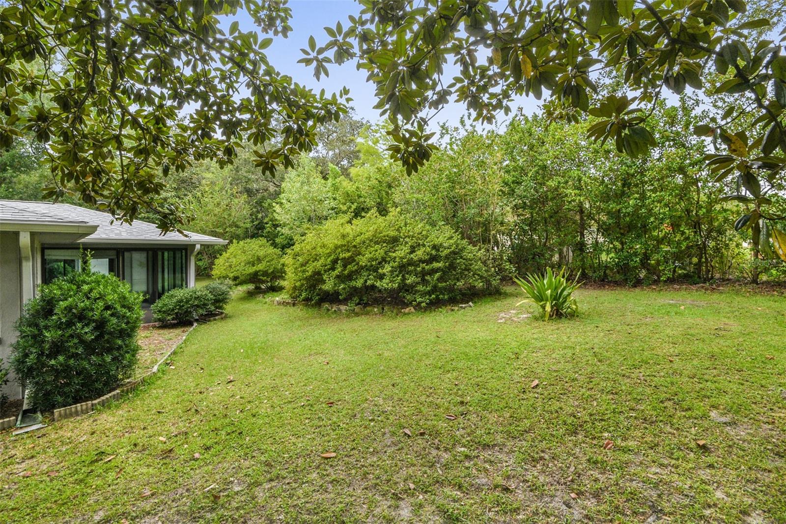 Listing photo id 13 for 1783 Beach Plum Drive