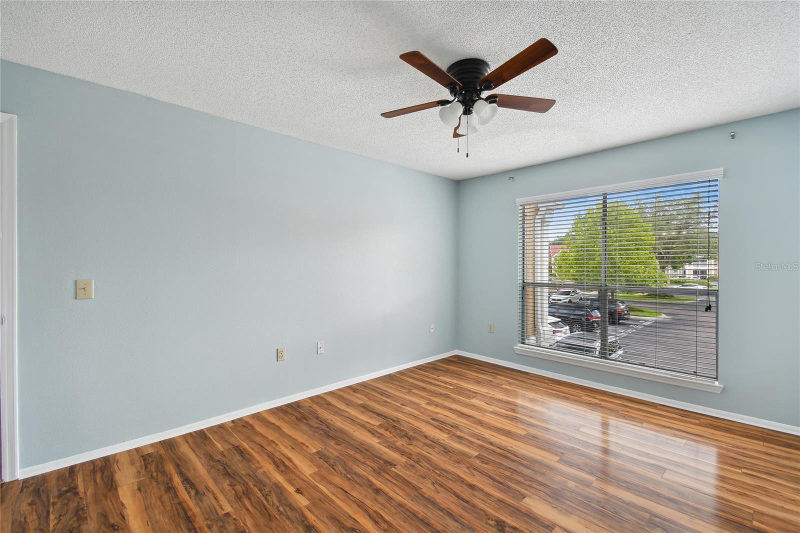 Listing photo id 25 for 9481 Highland Oak Drive 1615