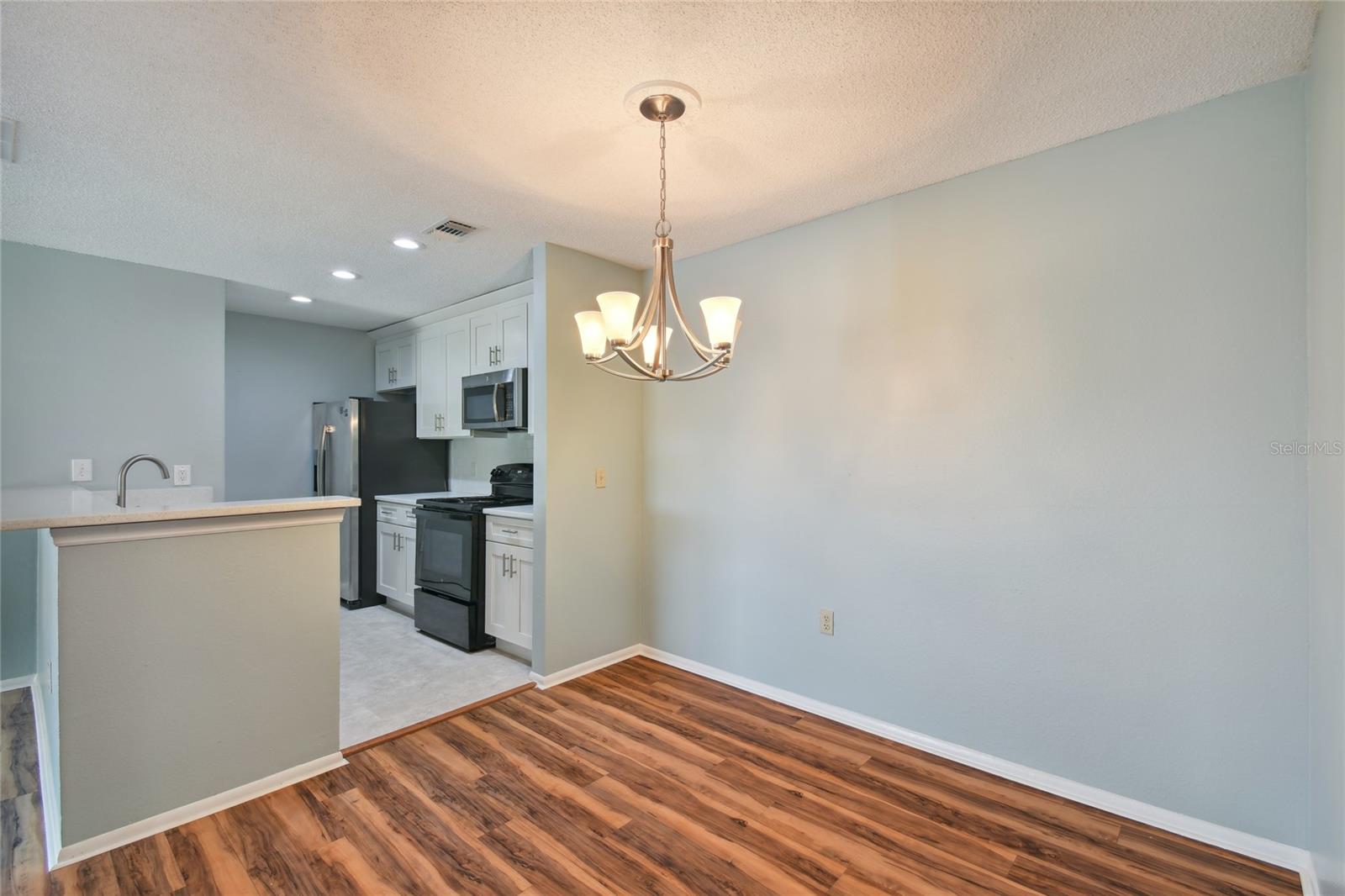 Listing photo id 7 for 9481 Highland Oak Drive 1615