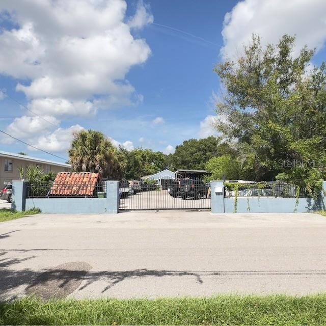 Image 4 of 5 For 4420 Hale Avenue