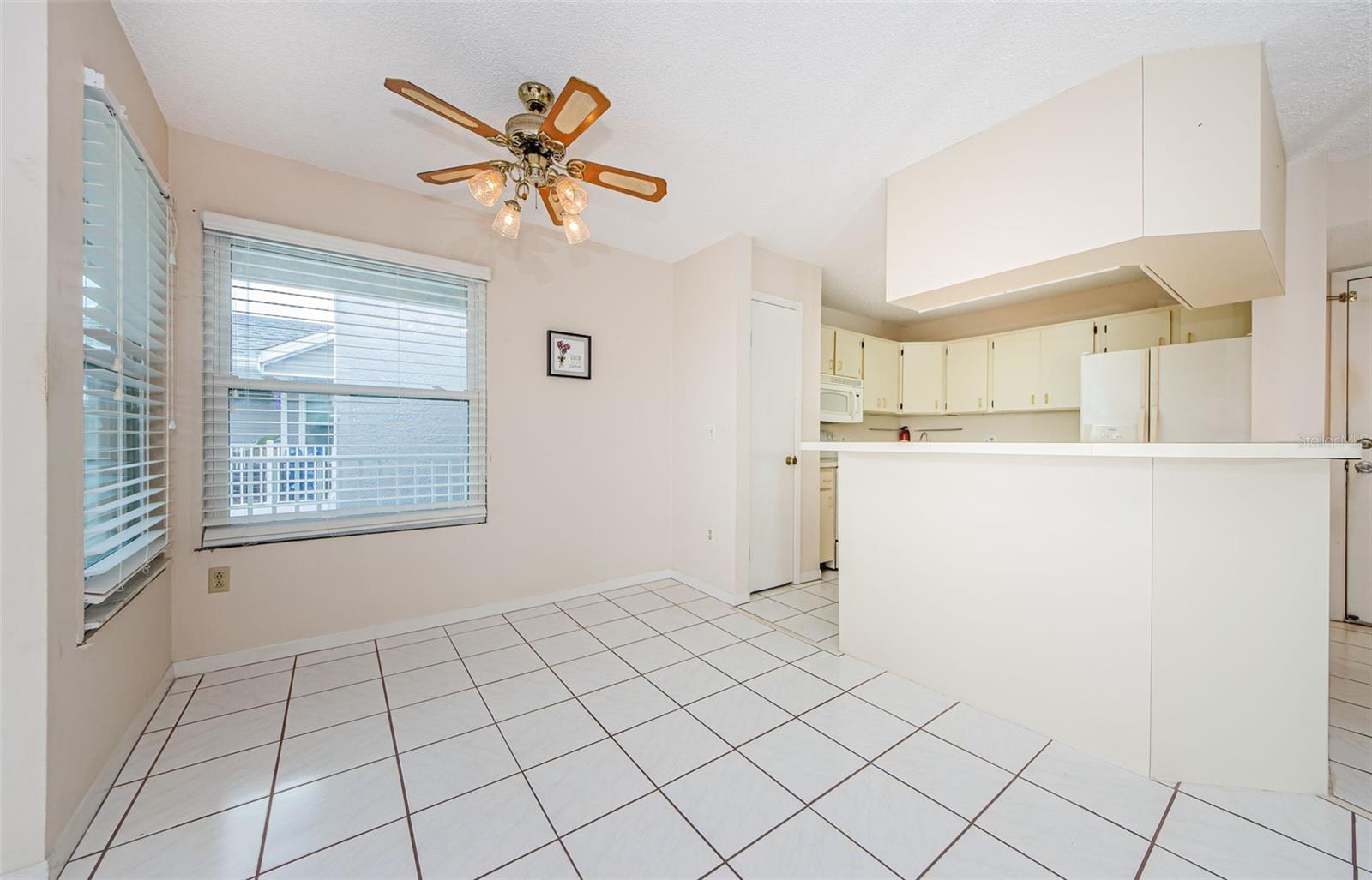 Image 11 of 76 For 5712 Biscayne Court 205