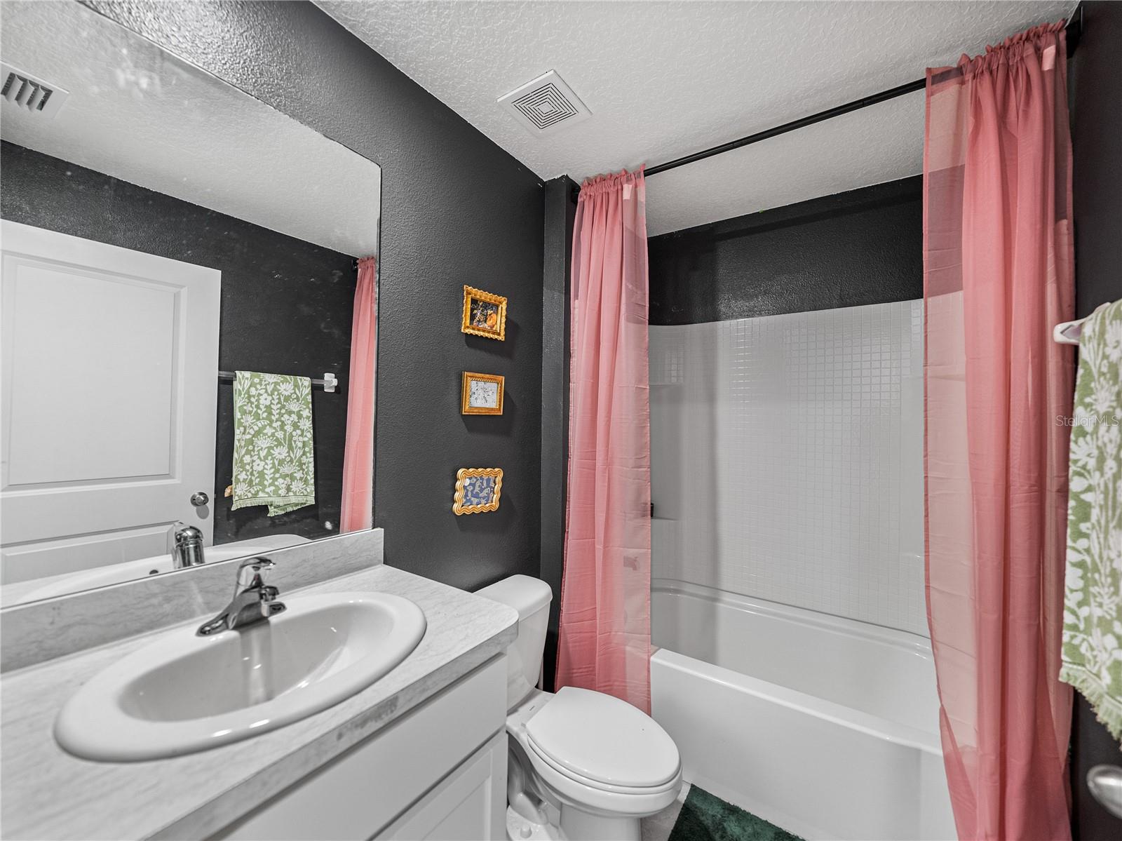 Listing photo id 27 for 13793 Thimbleberry Drive