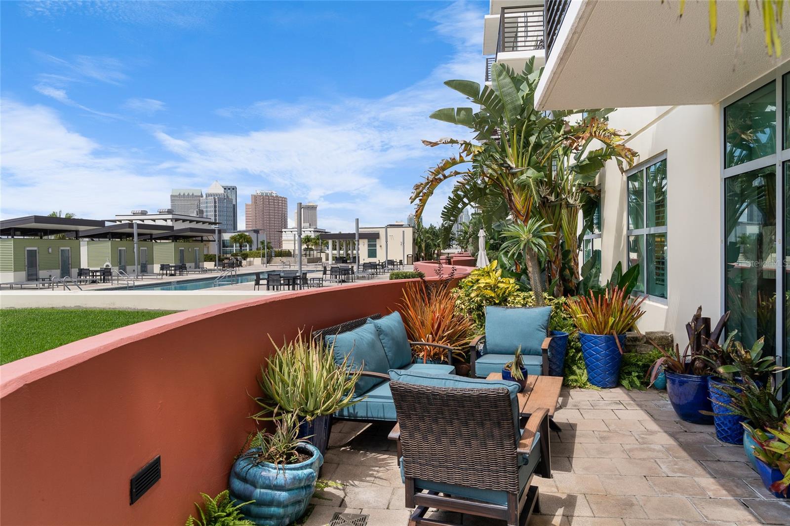 Listing photo id 13 for 1208 Kennedy Boulevard 912