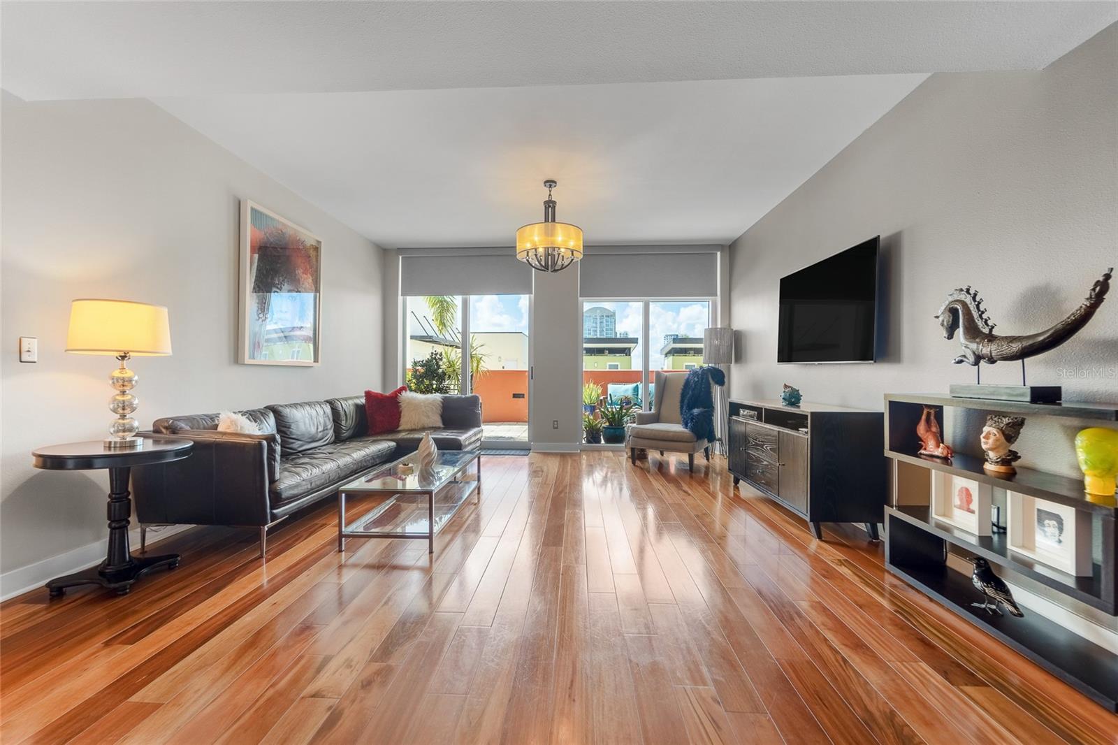 Listing photo id 1 for 1208 Kennedy Boulevard 912