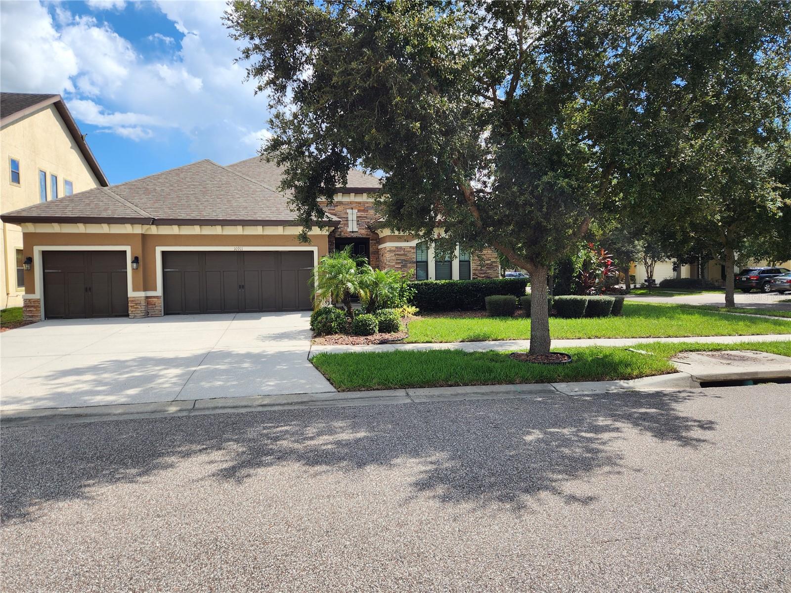 Details for 10911 Charmwood Drive, RIVERVIEW, FL 33569