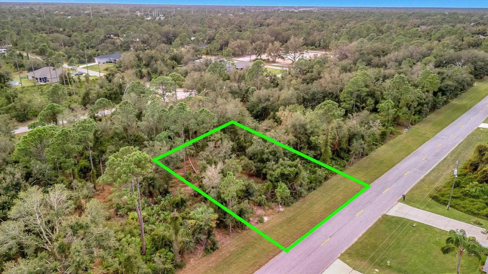 Image 4 of 20 For 21035 Hillsborough Boulevard