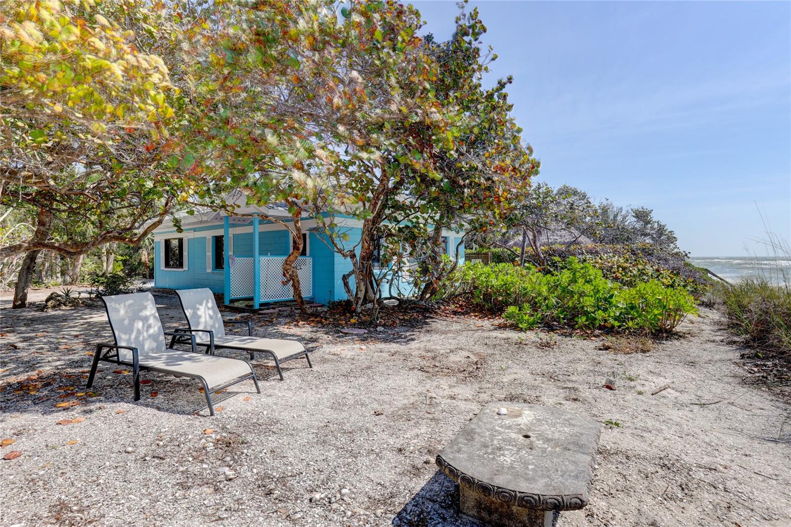 Listing photo id 41 for 3999 Casey Key Road