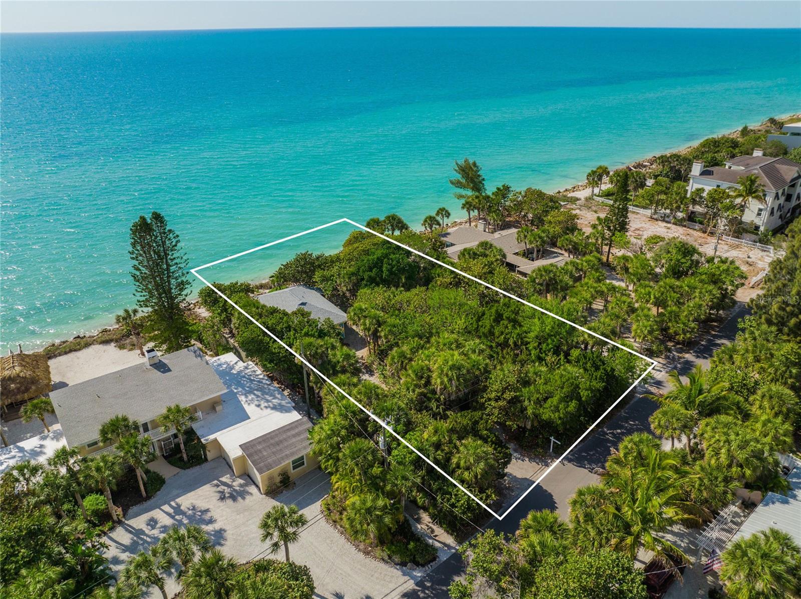 Listing photo id 51 for 3999 Casey Key Road