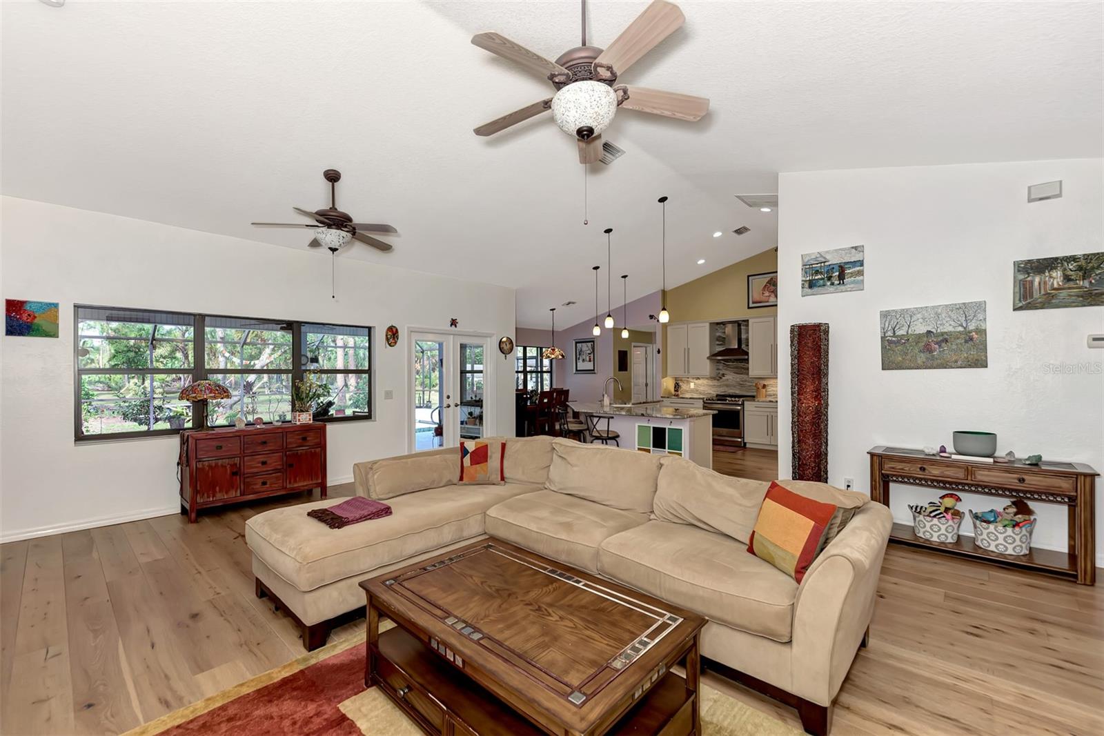 Listing photo id 24 for 2416 Flagami Lane