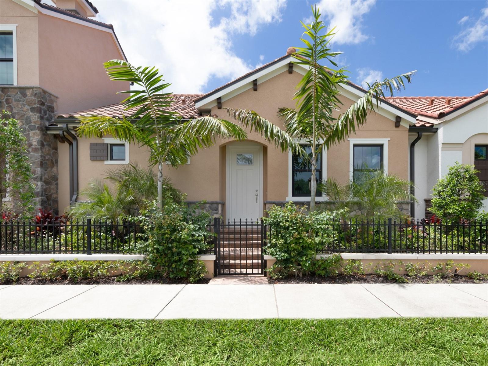 Image 2 of 12 For 930 Venice Avenue