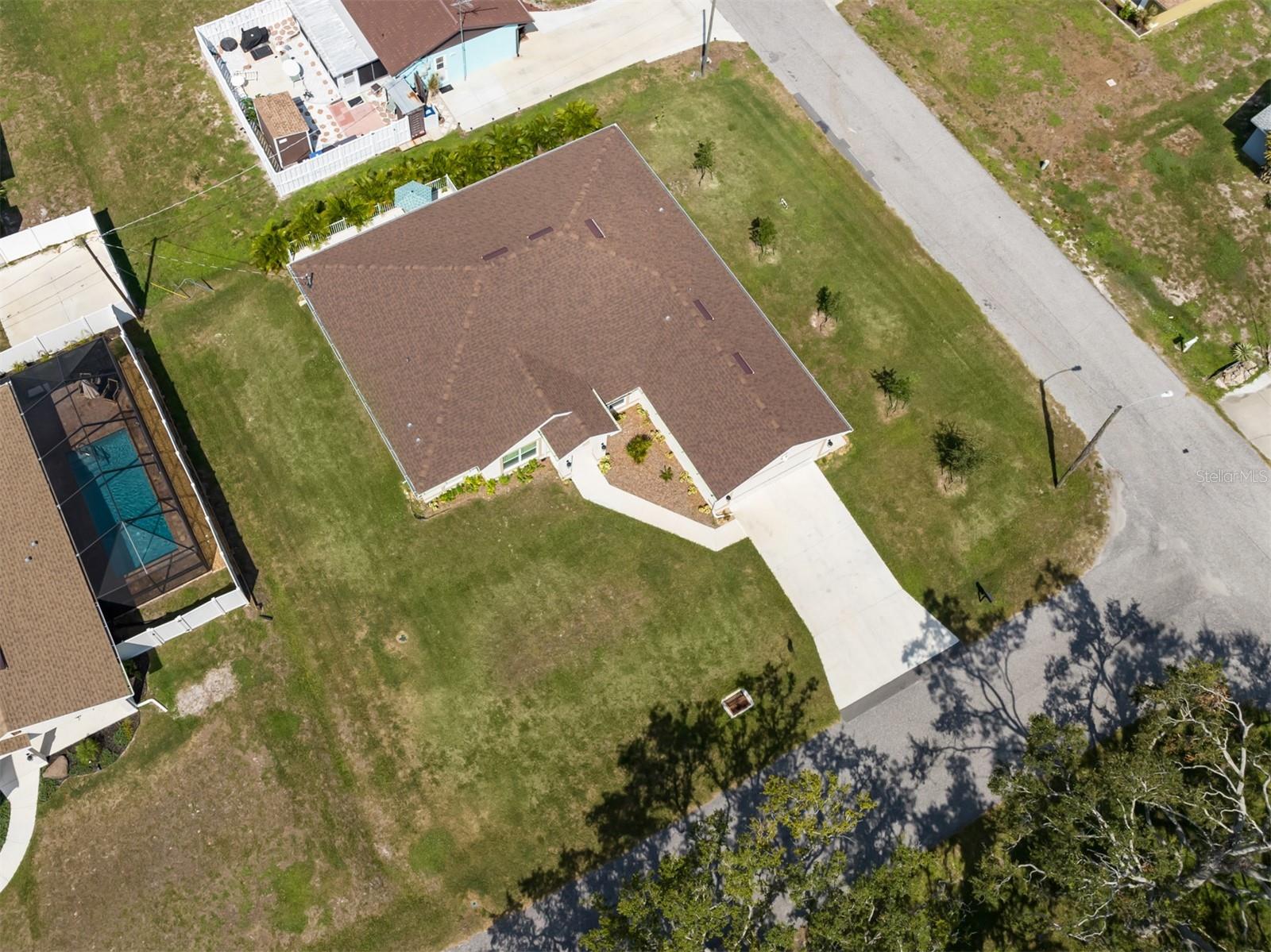 Image 37 of 94 For 5210 Drew Road