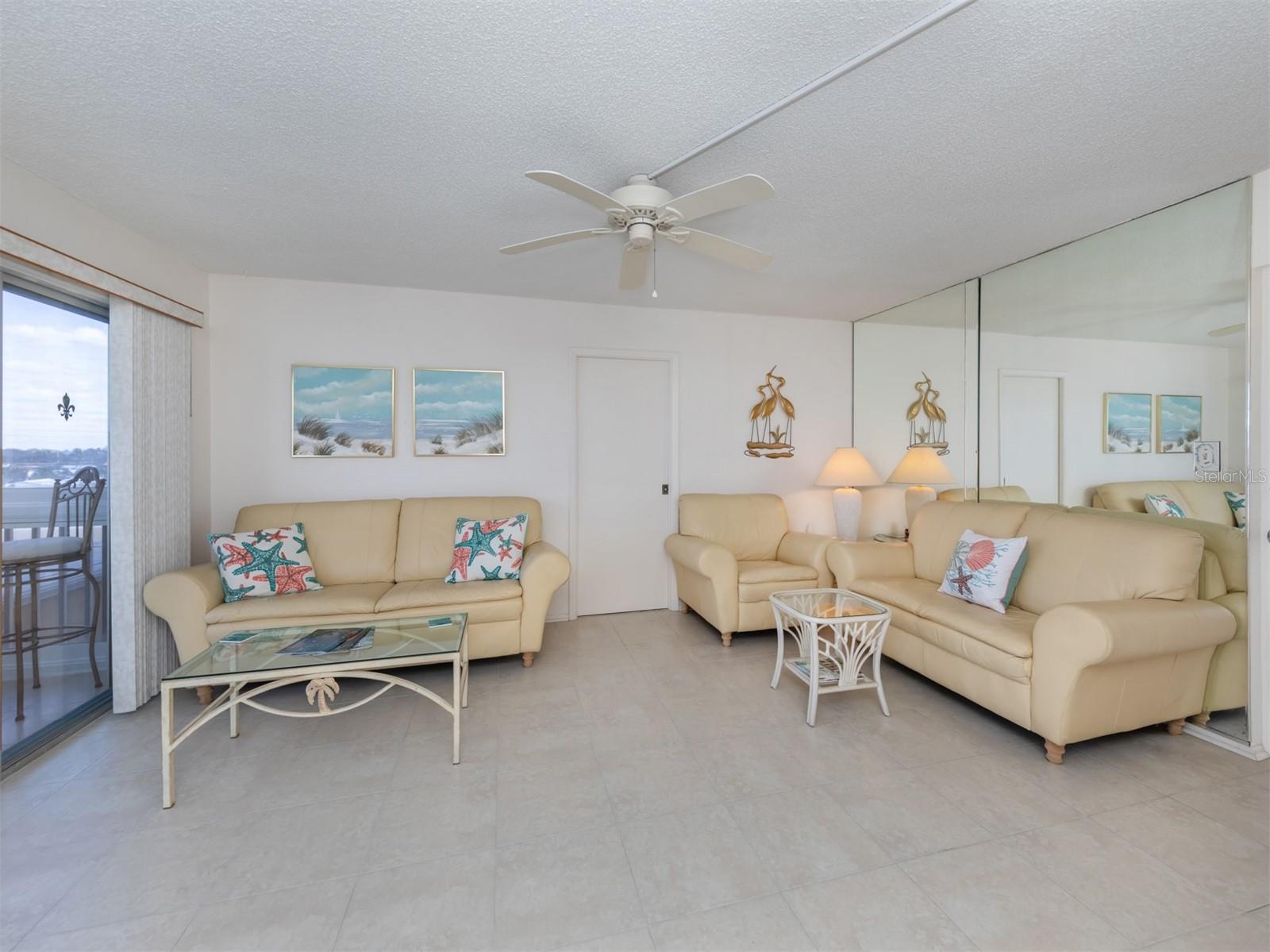 Image 22 of 41 For 1255 Tarpon Center Drive 414