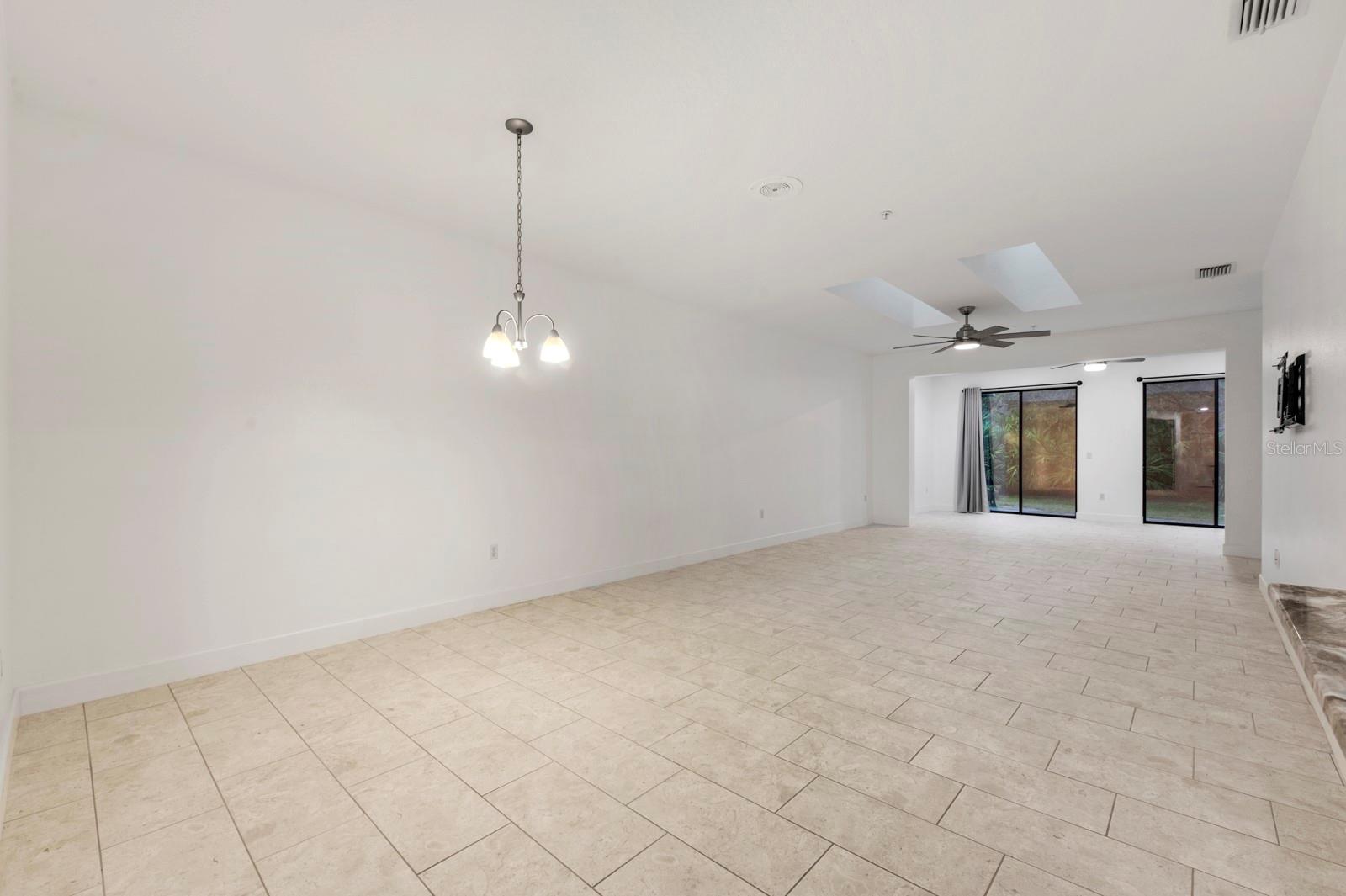 Image 8 of 50 For 2784 Moss Oak Drive 2784