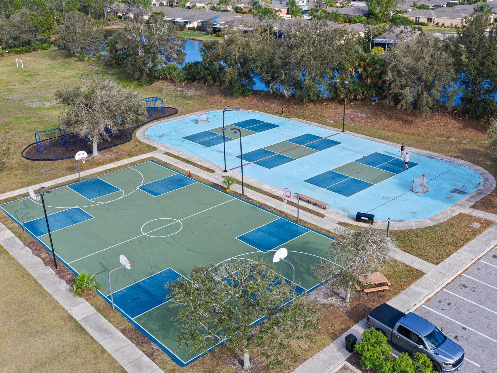 Image 60 of 70 For 11723 Breadfruit Lane