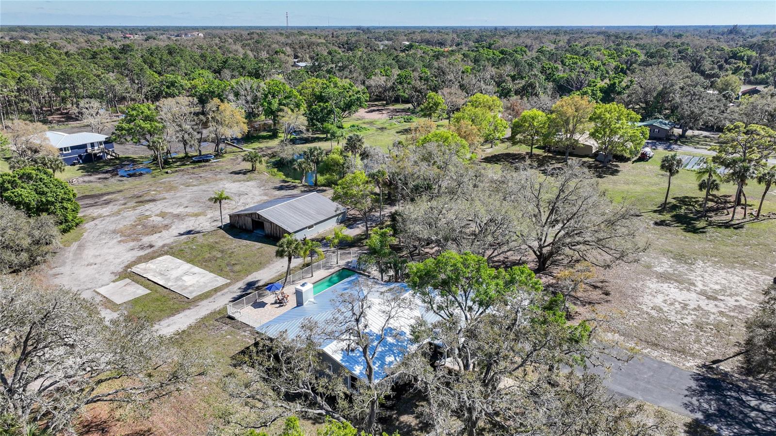 Image 82 of 90 For 896 Havana Road A