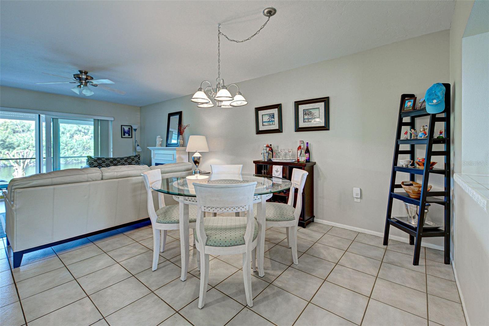 Image 10 of 37 For 1100 Capri Isles Boulevard 215