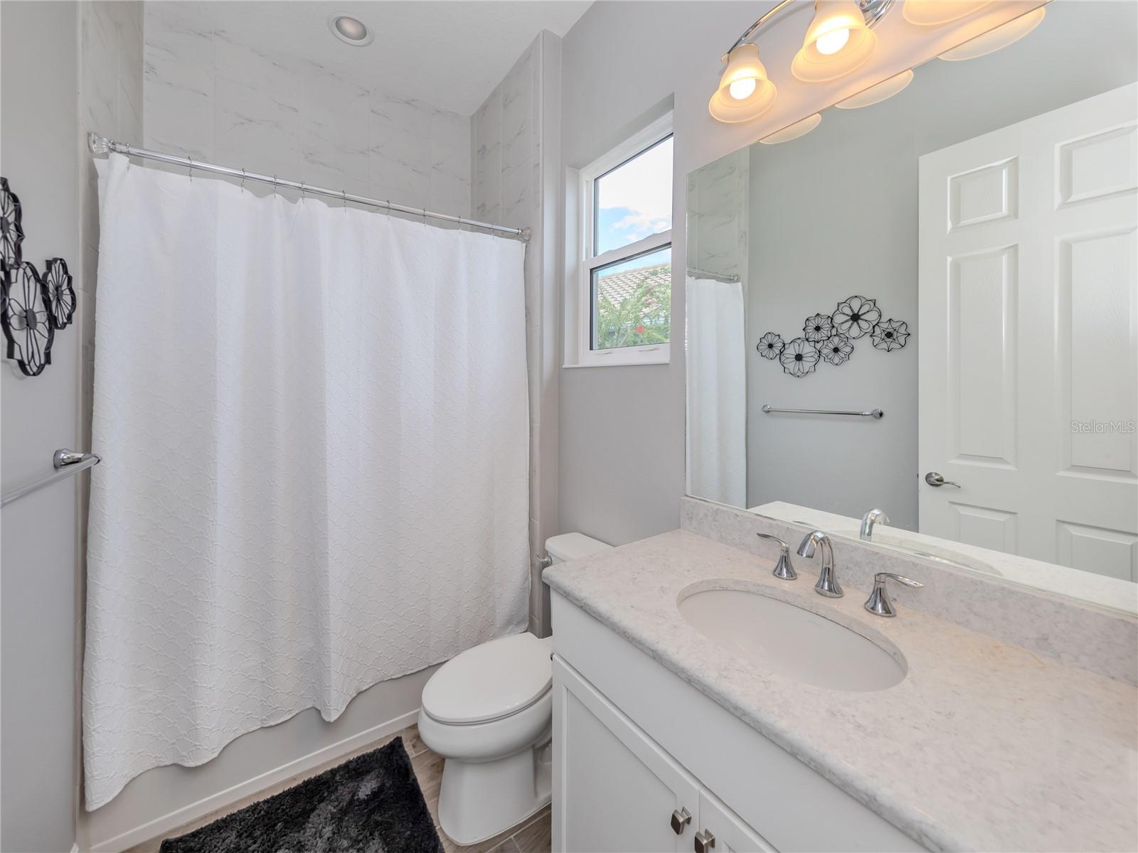 Listing photo id 23 for 13602 Brilliante Drive