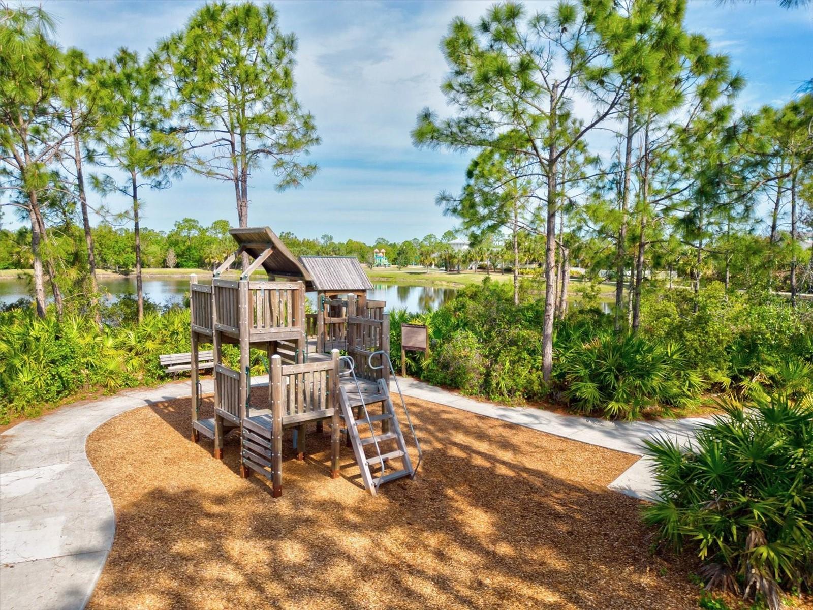 Listing photo id 82 for 12332 Destin Loop