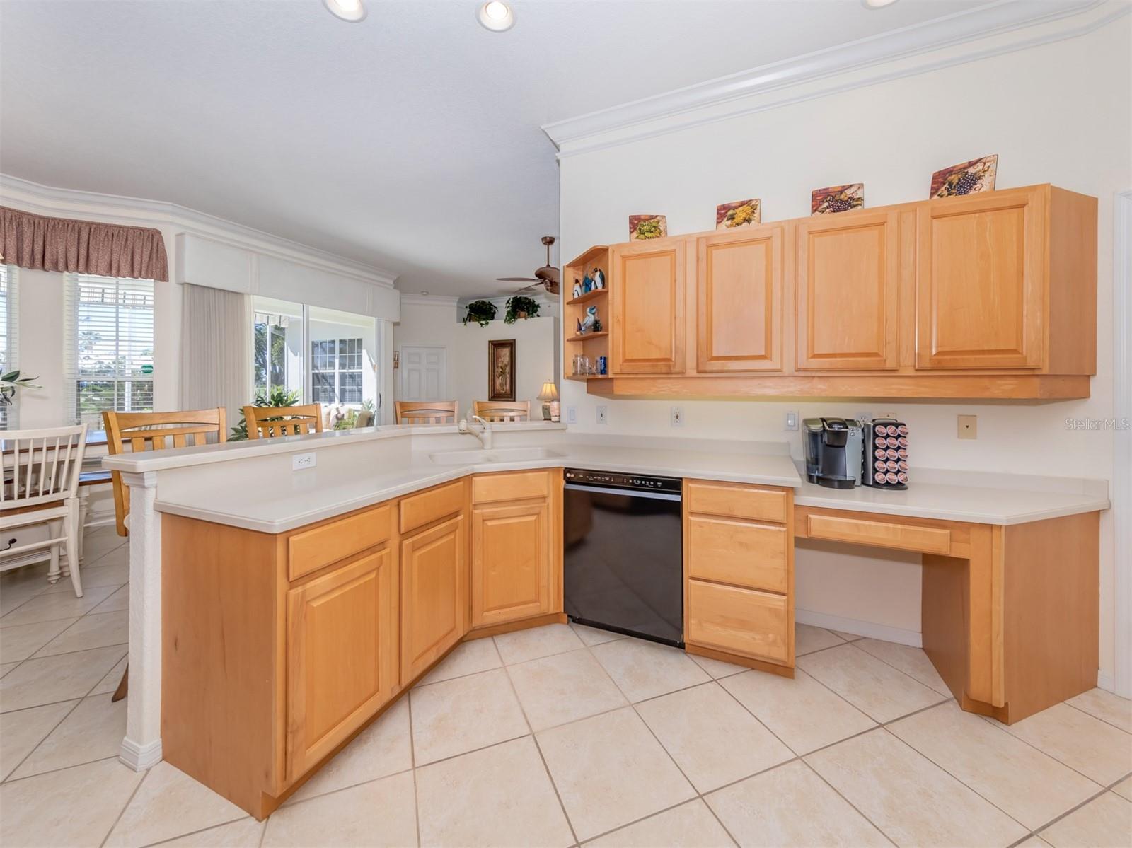 Image 13 of 83 For 344 Bermuda Court 4