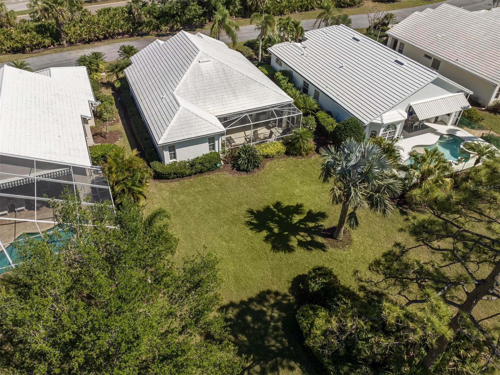 Image 34 of 83 For 344 Bermuda Court 4