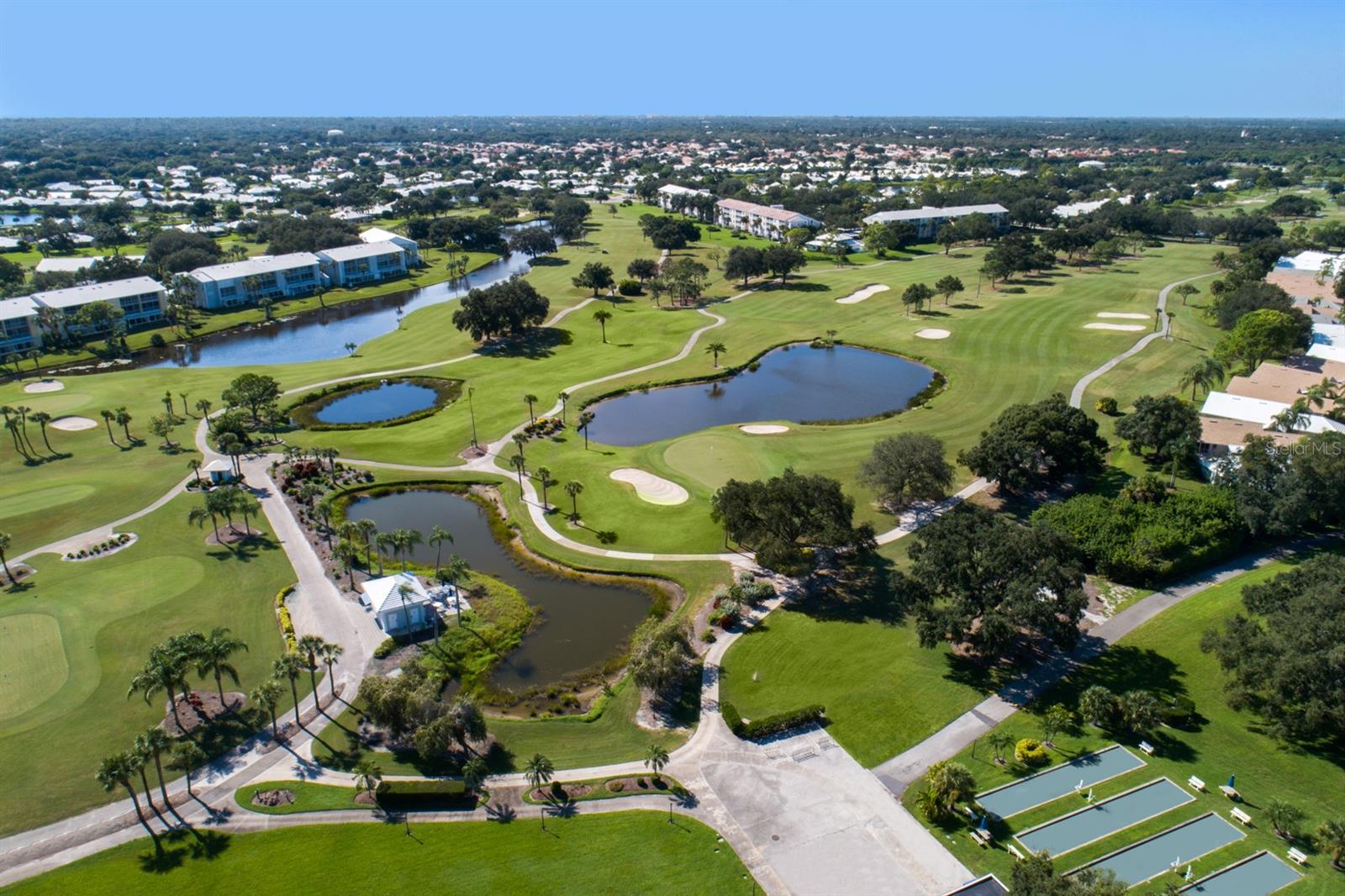 Image 39 of 83 For 344 Bermuda Court 4