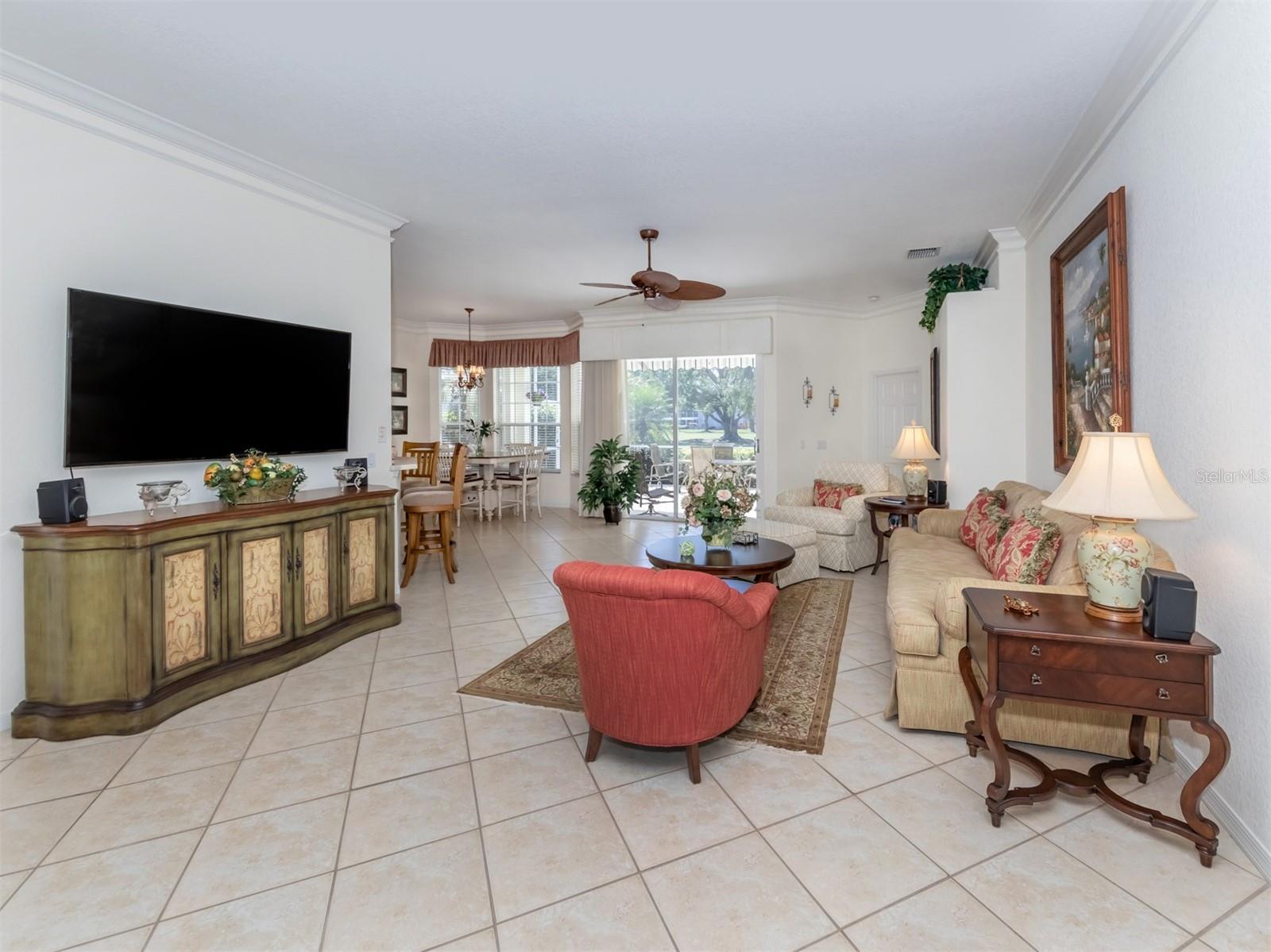 Image 6 of 83 For 344 Bermuda Court 4