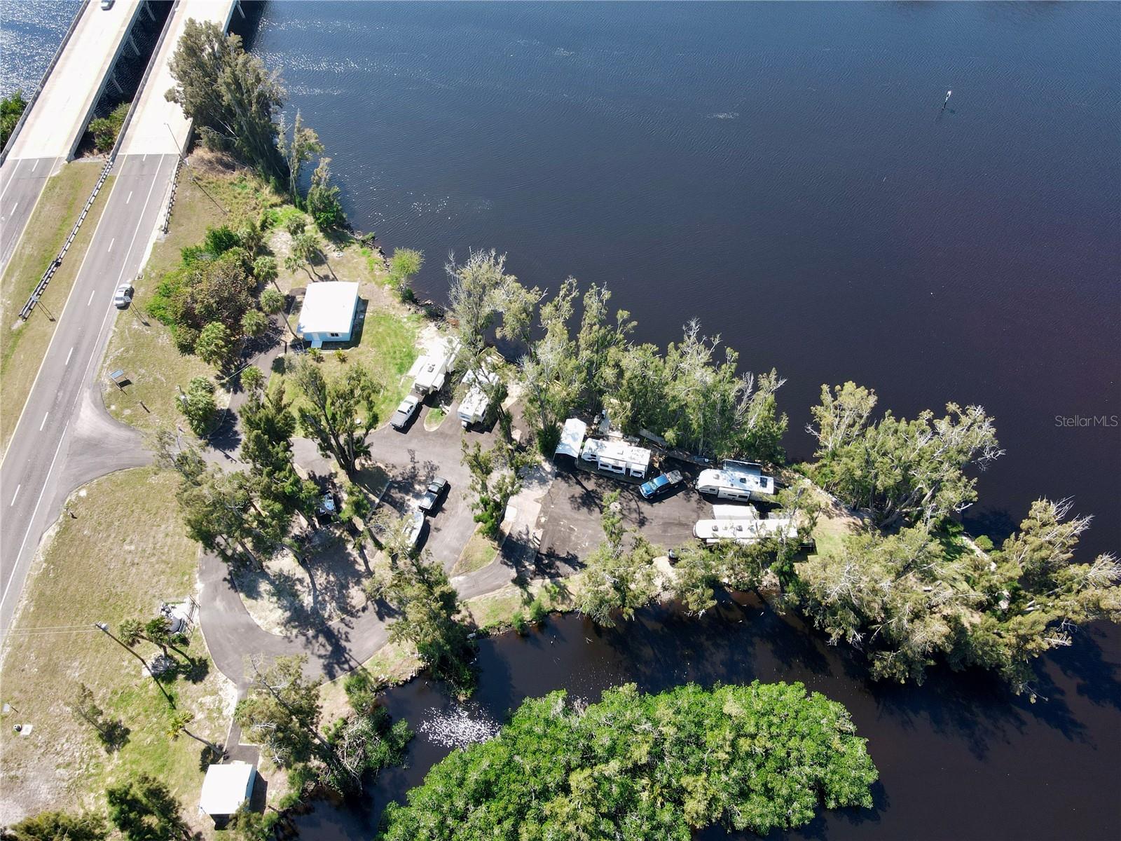 Image 8 of 13 For 10001 Tamiami Trail S