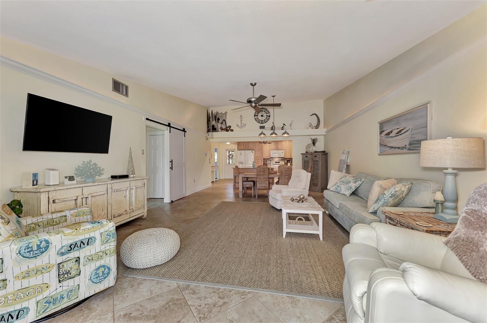 Image 14 of 51 For 1211 Capri Isles Boulevard 53