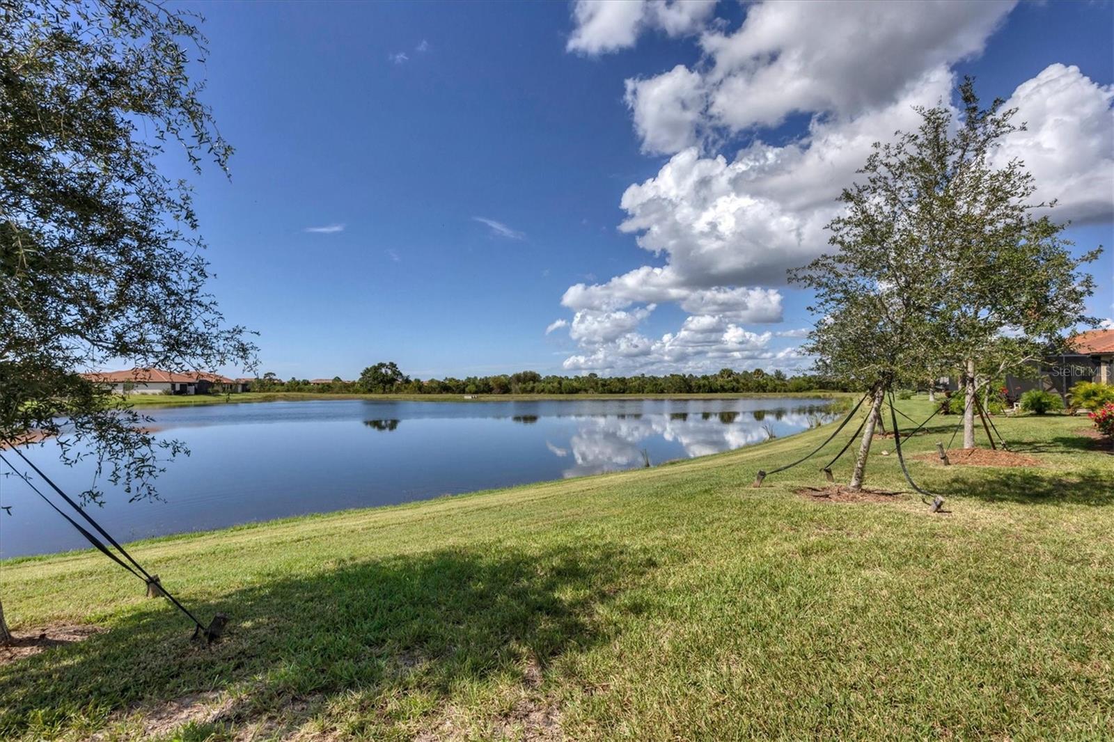 Image 16 of 100 For 24065 Canterwood Way