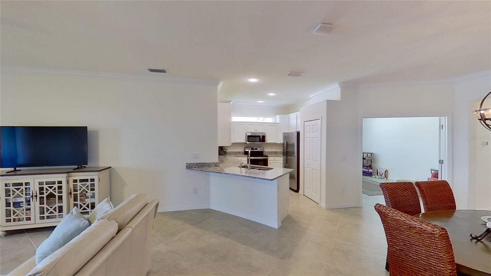 Image 32 of 100 For 24065 Canterwood Way