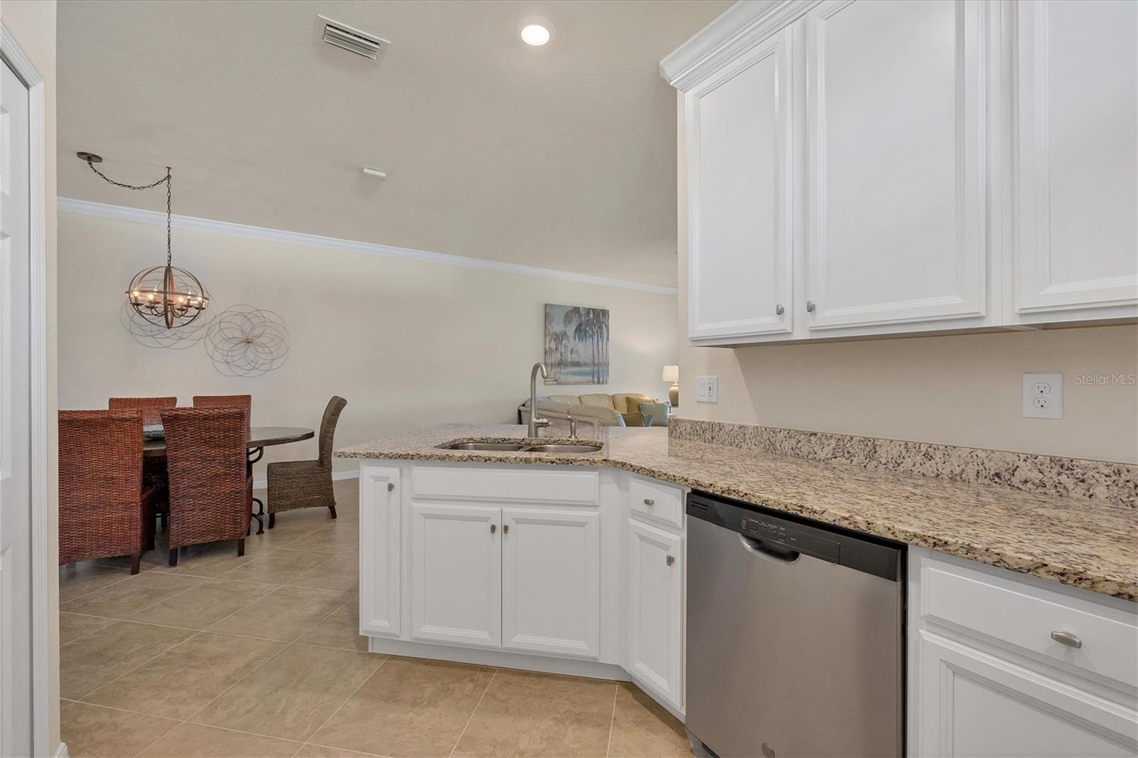 Image 39 of 100 For 24065 Canterwood Way