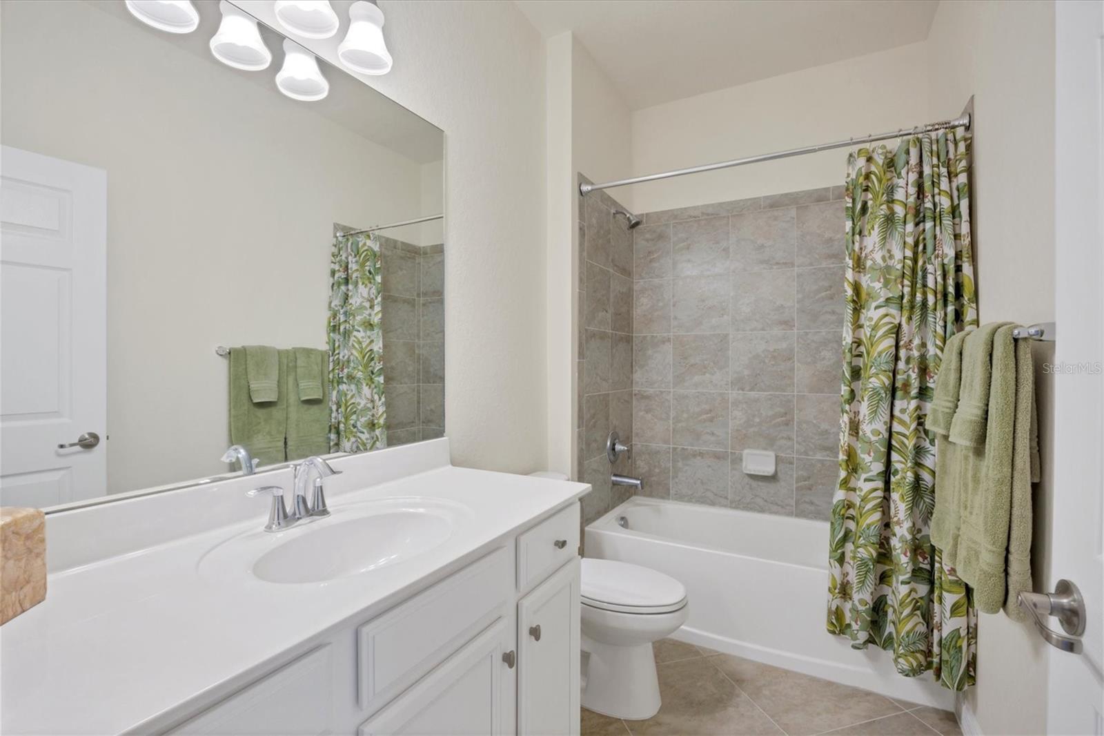 Image 58 of 100 For 24065 Canterwood Way