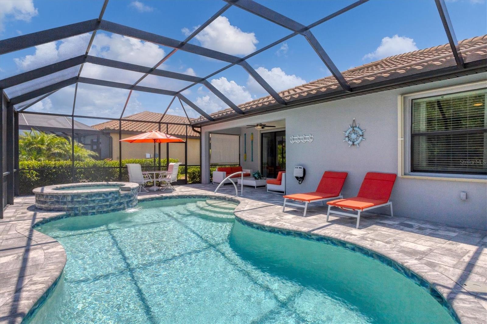 Listing photo id 28 for 12871 Cinqueterre Drive