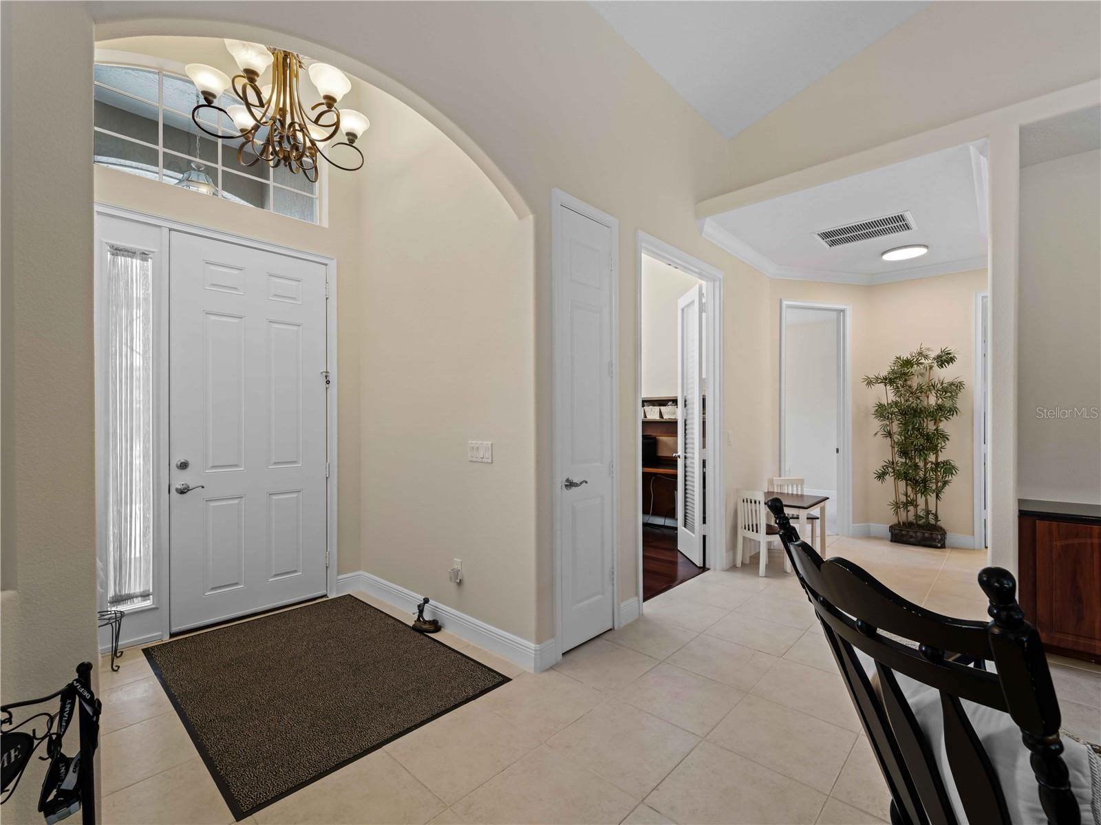 Listing photo id 9 for 4801 Brickell Drive