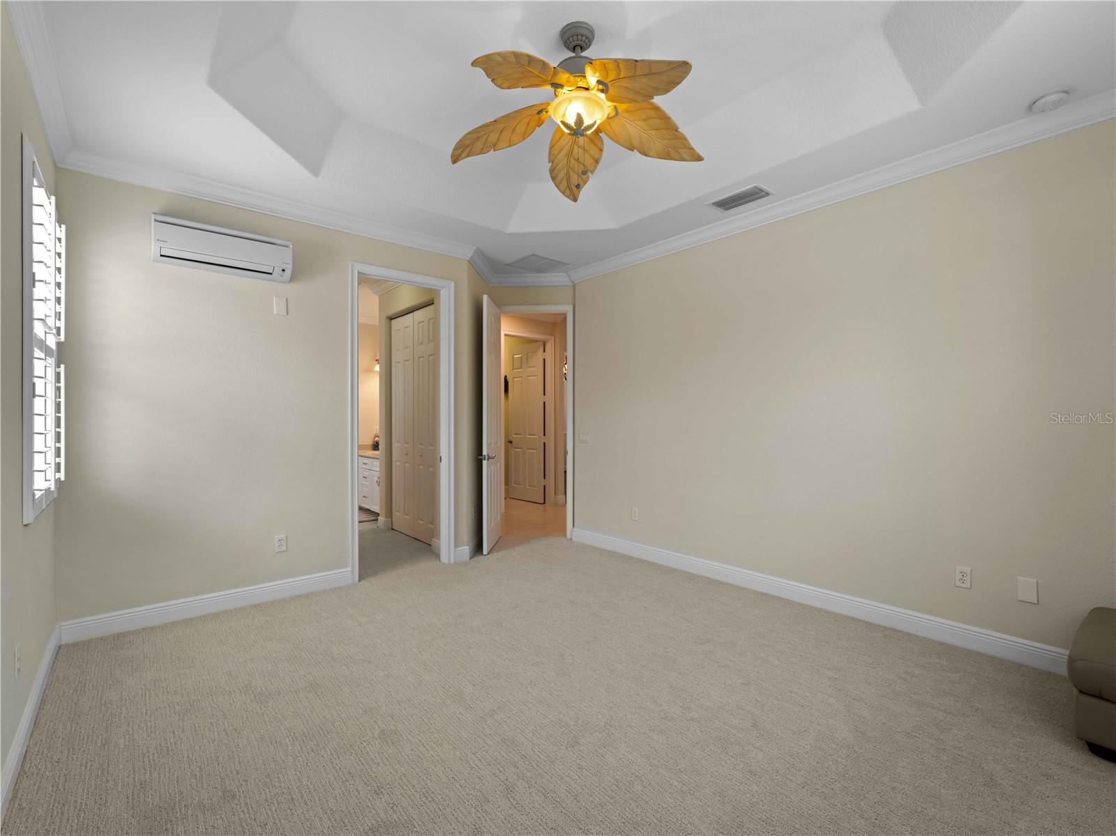 Listing photo id 23 for 4801 Brickell Drive